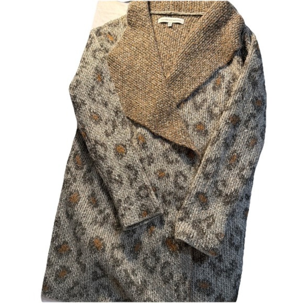 Cupcakes and Cashmere Women's Sweater Jacket Size Small Brown Animal Print  4011